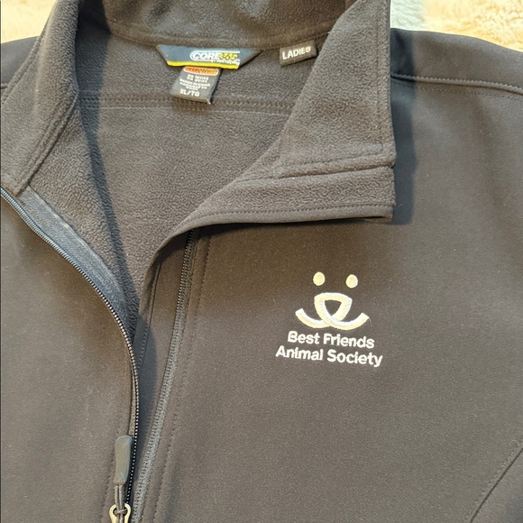 Women’s Black Softshell Jacket - Picture 2 of 6